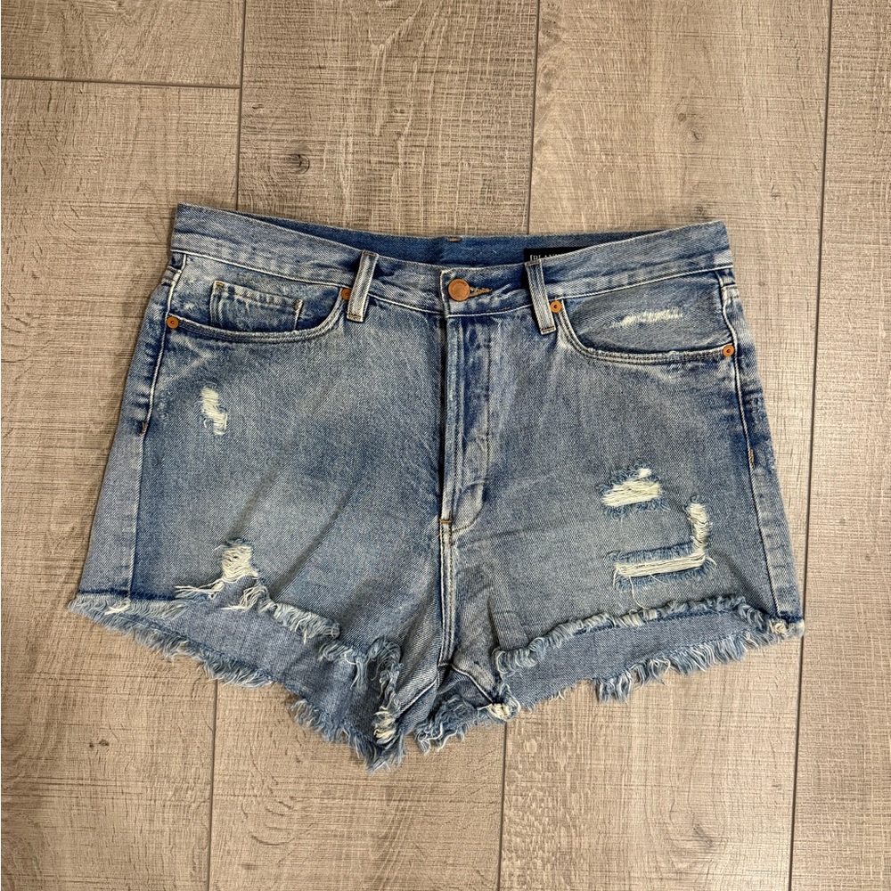 Blank NYC distressed denim shorts - Size 31